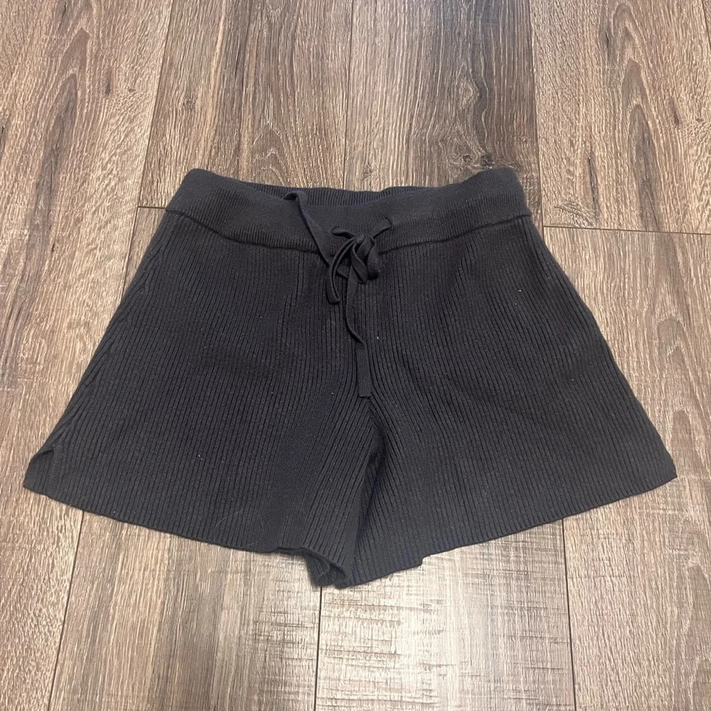 Abercrombie & Fitch Women’s Gray Knit Sweater Shorts Size S